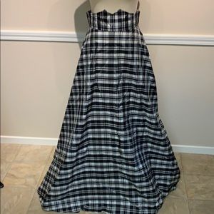 Vintage 1950’s white/black plaid long skirt